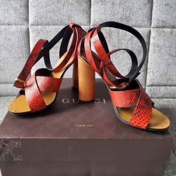 Gucci Red Black Python Leather Crisscross Ankle Strap Sandals Heels Size 37.5 - Picture 1 of 15